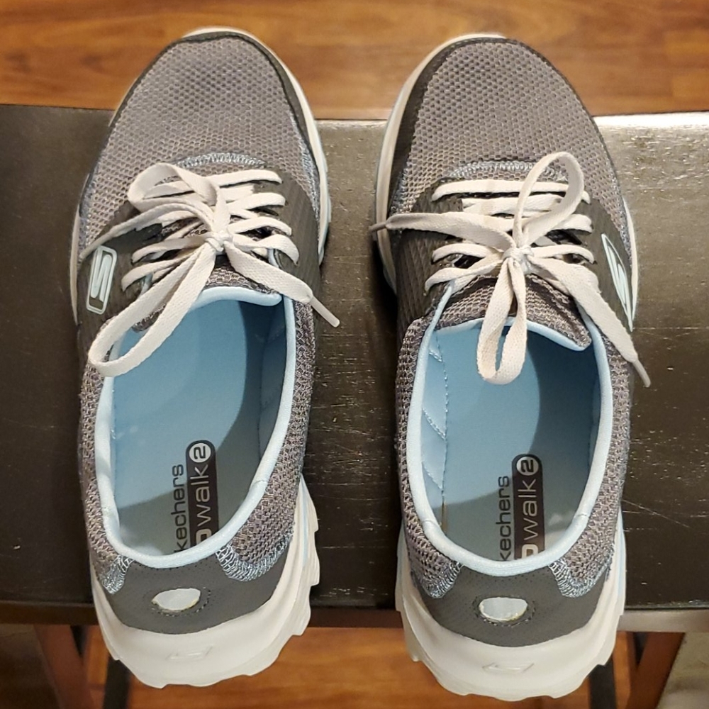 Sketchers - Picture 2 of 3